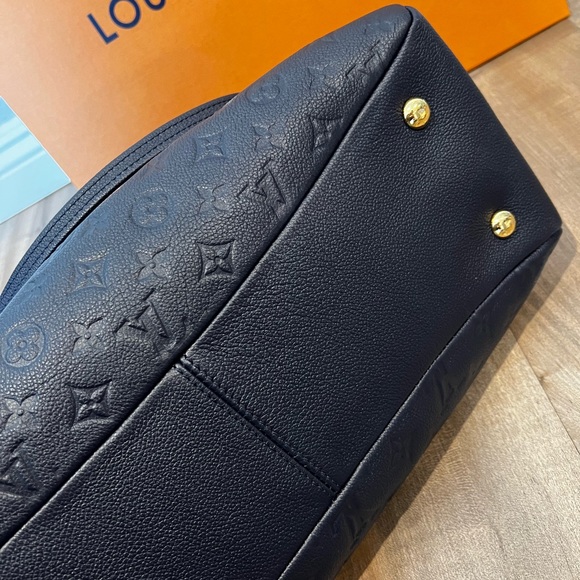 Louis - Picture 4 of 5